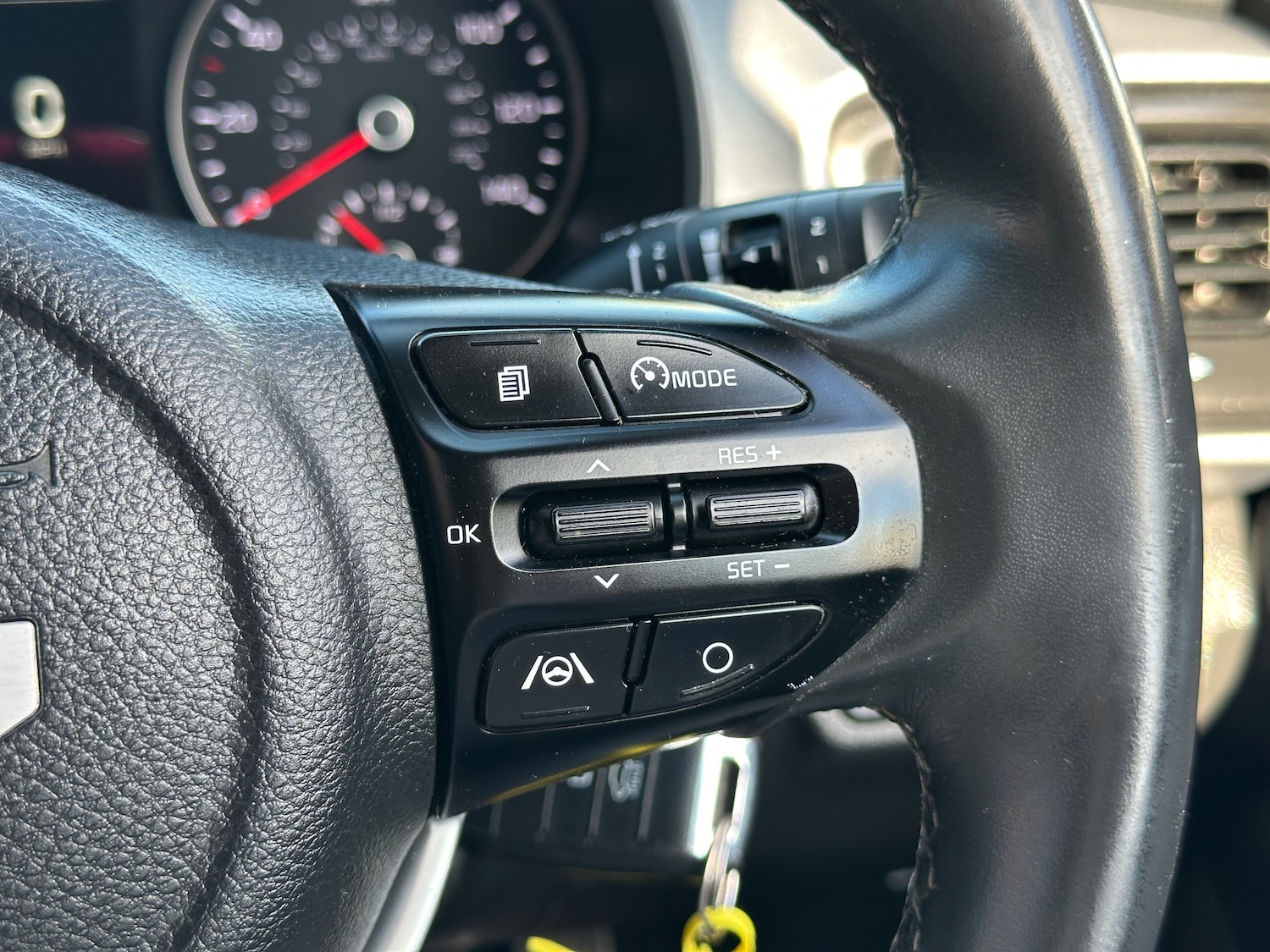 Used Kia Stonic 2022 for sale - 75999313: Photo 24