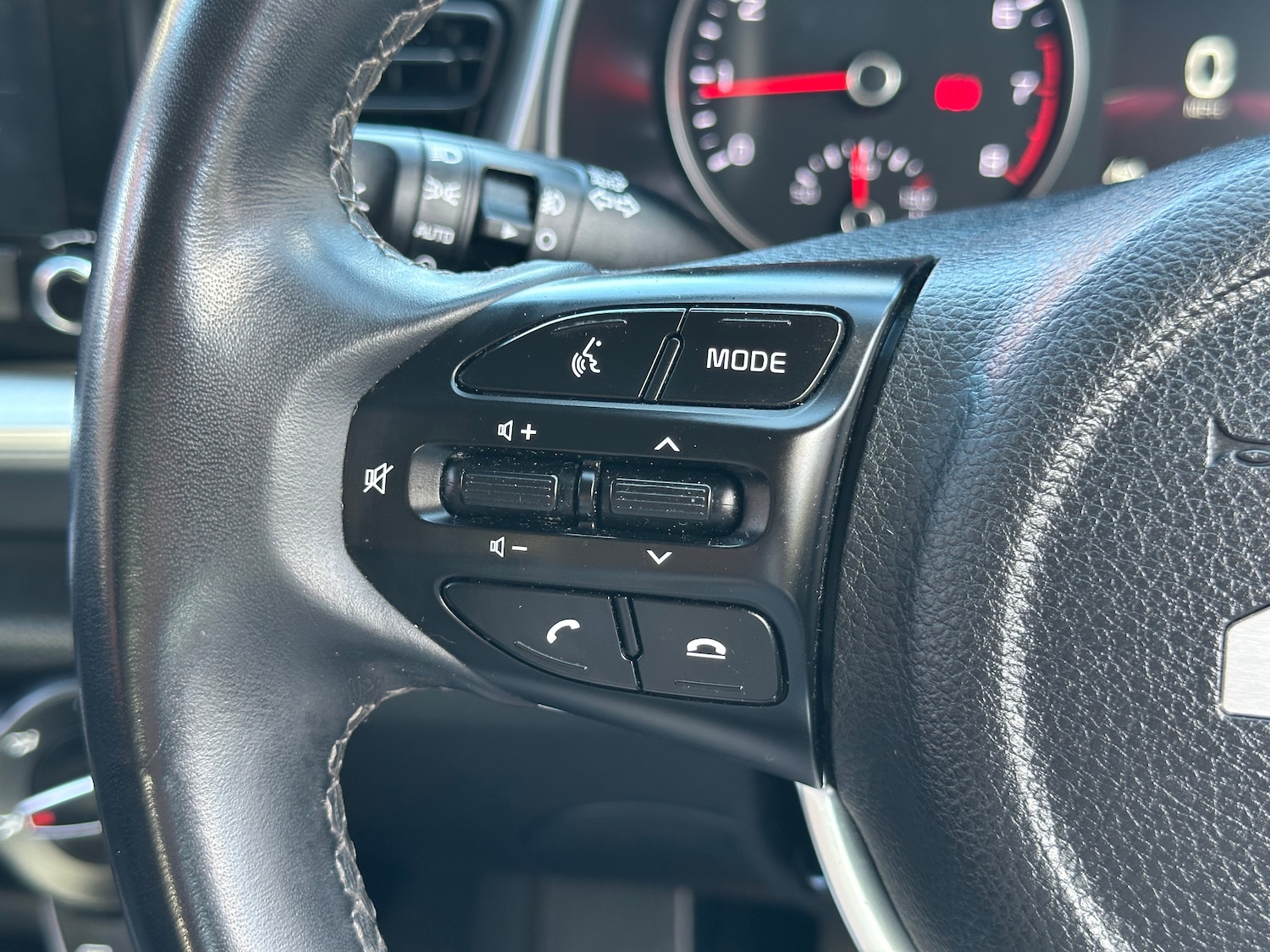 Used Kia Stonic 2022 for sale - 75999313: Photo 25