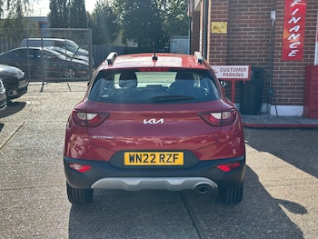 Used Kia Stonic 2022 for sale - 75999313: Photo