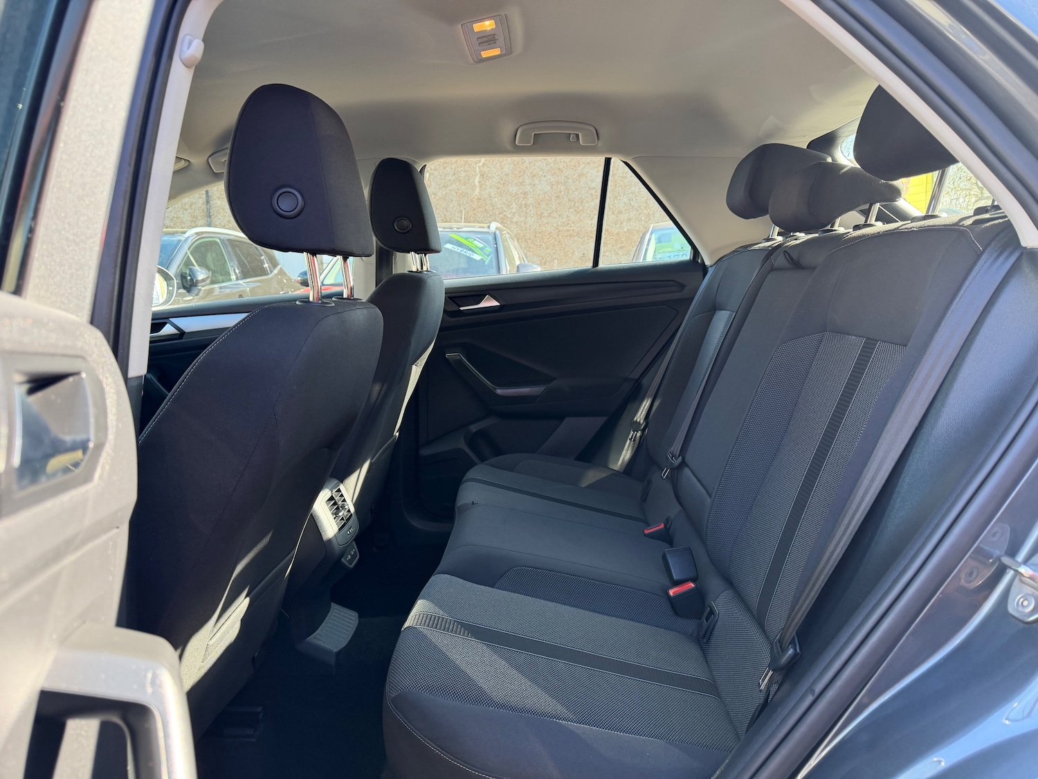 Used Volkswagen T-Roc 2022 for sale - 77650442: Photo 11