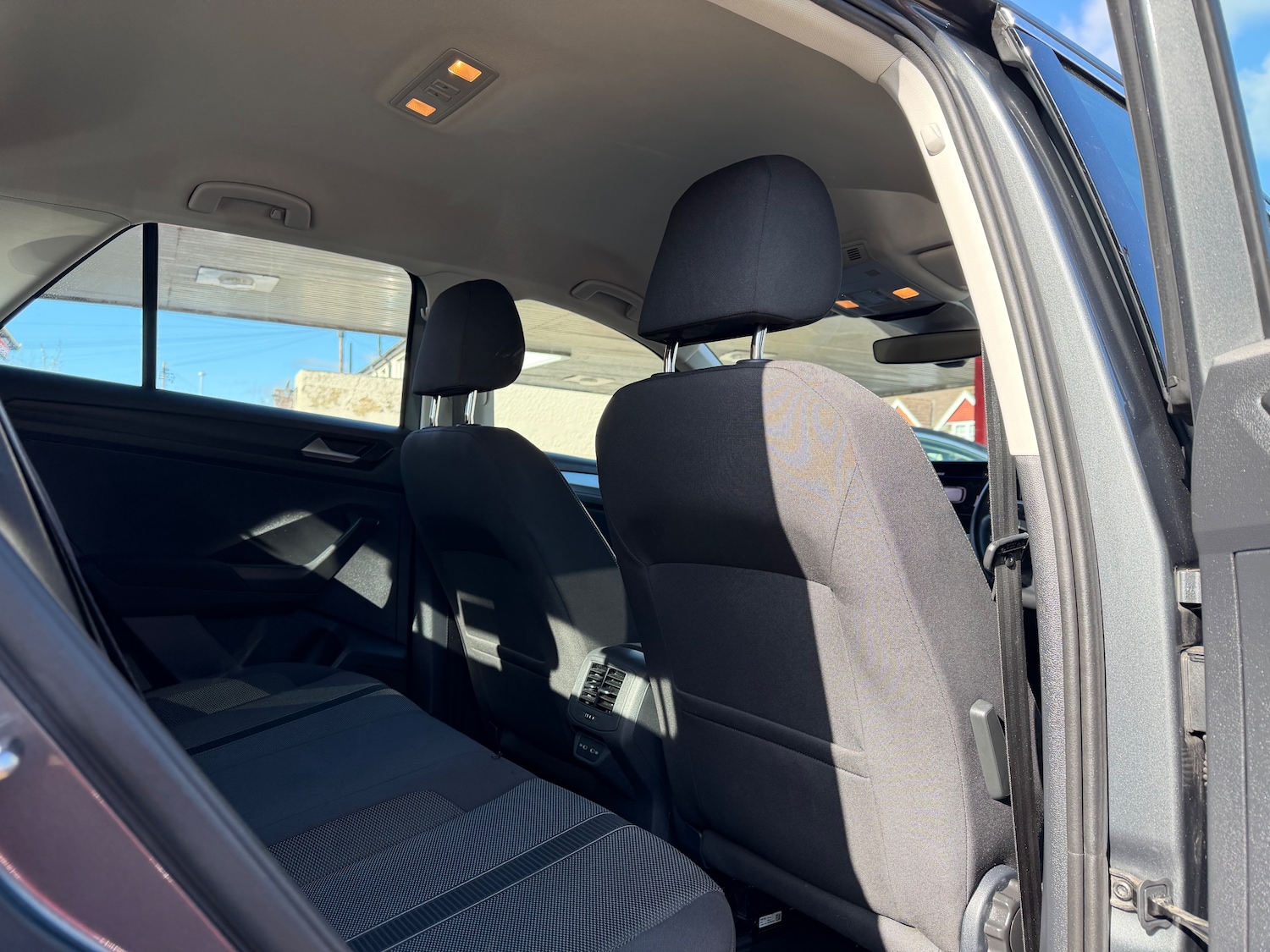 Used Volkswagen T-Roc 2022 for sale - 77650442: Photo 12