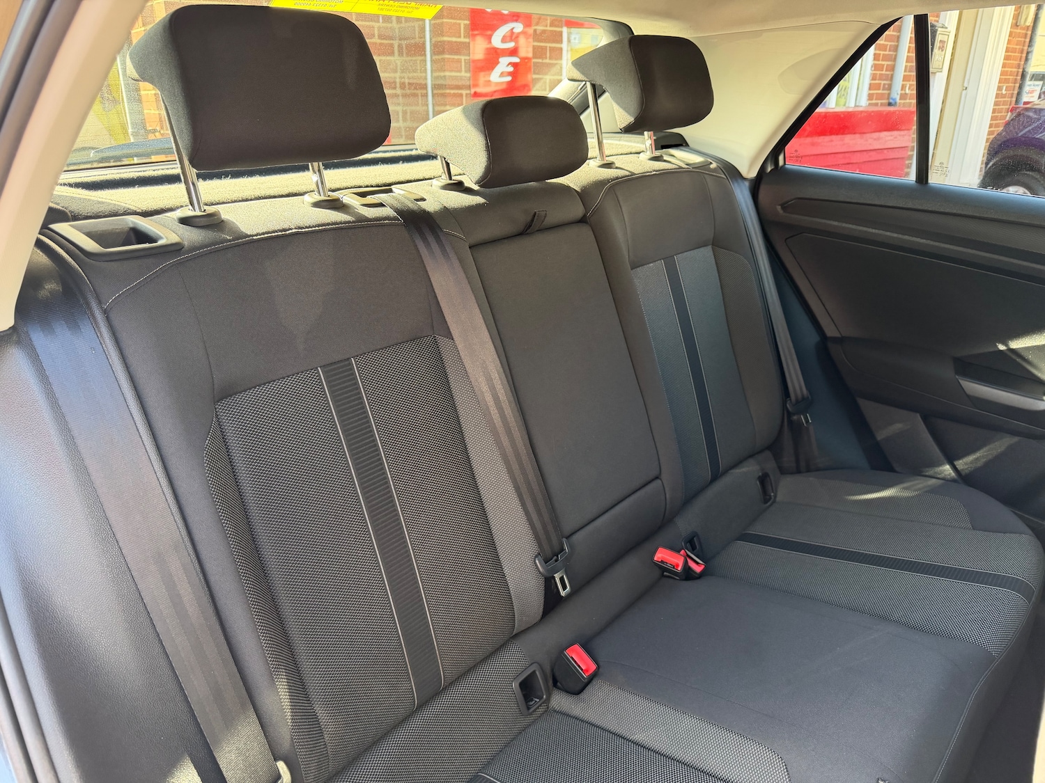 Used Volkswagen T-Roc 2022 for sale - 77650442: Photo 14