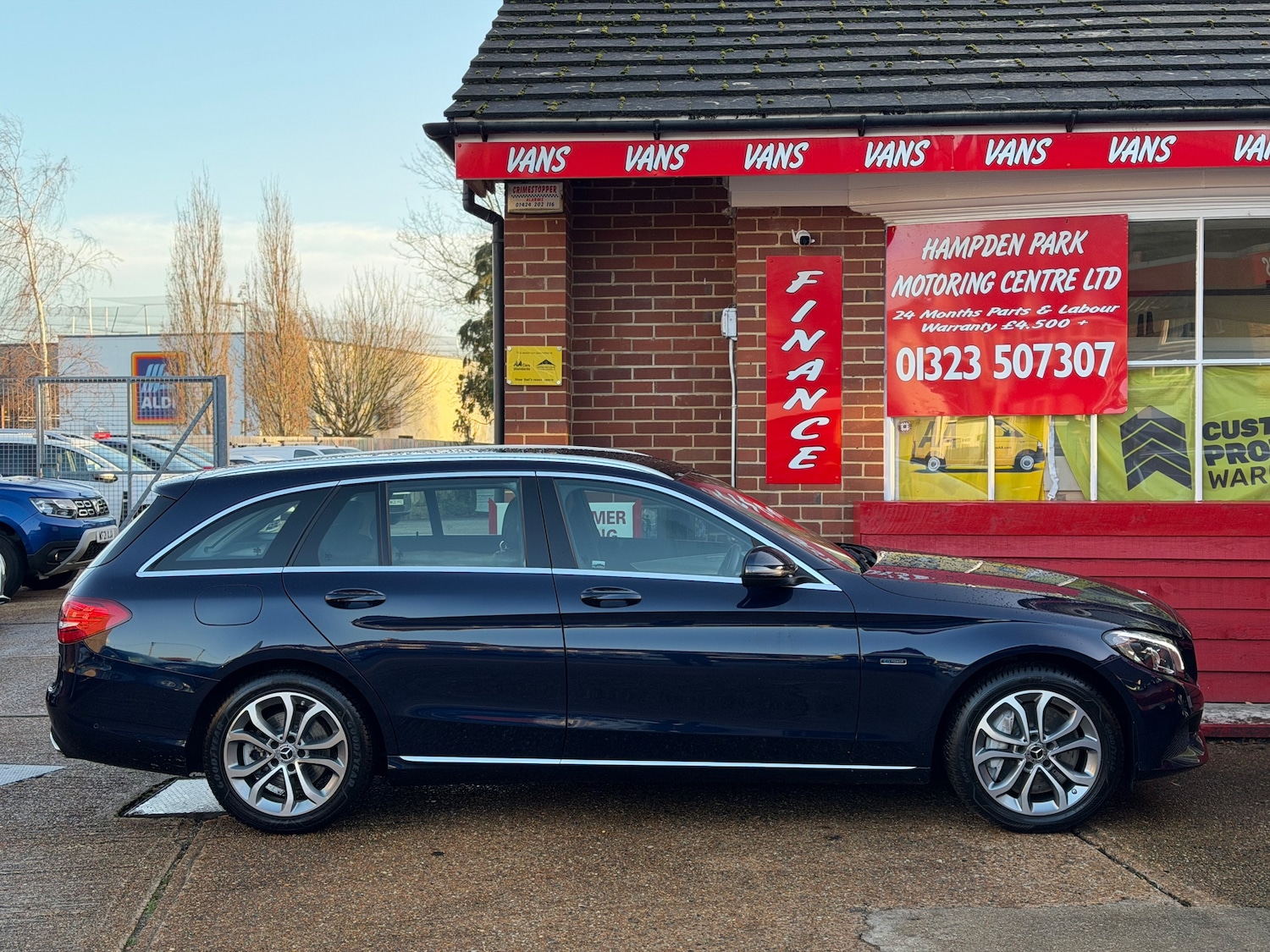 Used Mercedes-Benz C Class 2018 for sale - 76845407: Photo 2