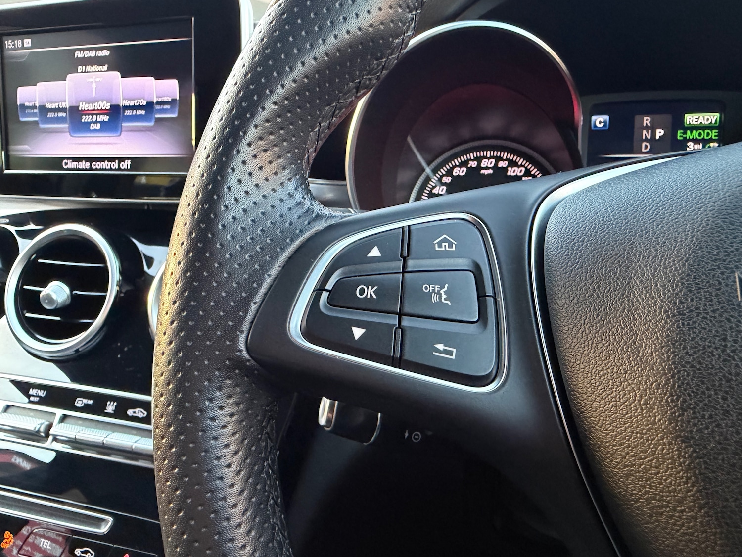 Used Mercedes-Benz C Class 2018 for sale - 76845407: Photo 27