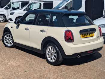 Used MINI Hatch 2018 for sale - 74518219: Photo