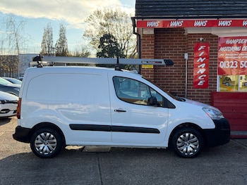 Used Peugeot Partner 2018 for sale - 76480803: Photo