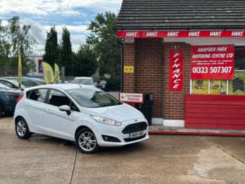 2015 (15) - 1.25 82 Zetec 5dr**FULL MAIN DEALER SERVICE HISTORY**A/C**BLUETOOTH**