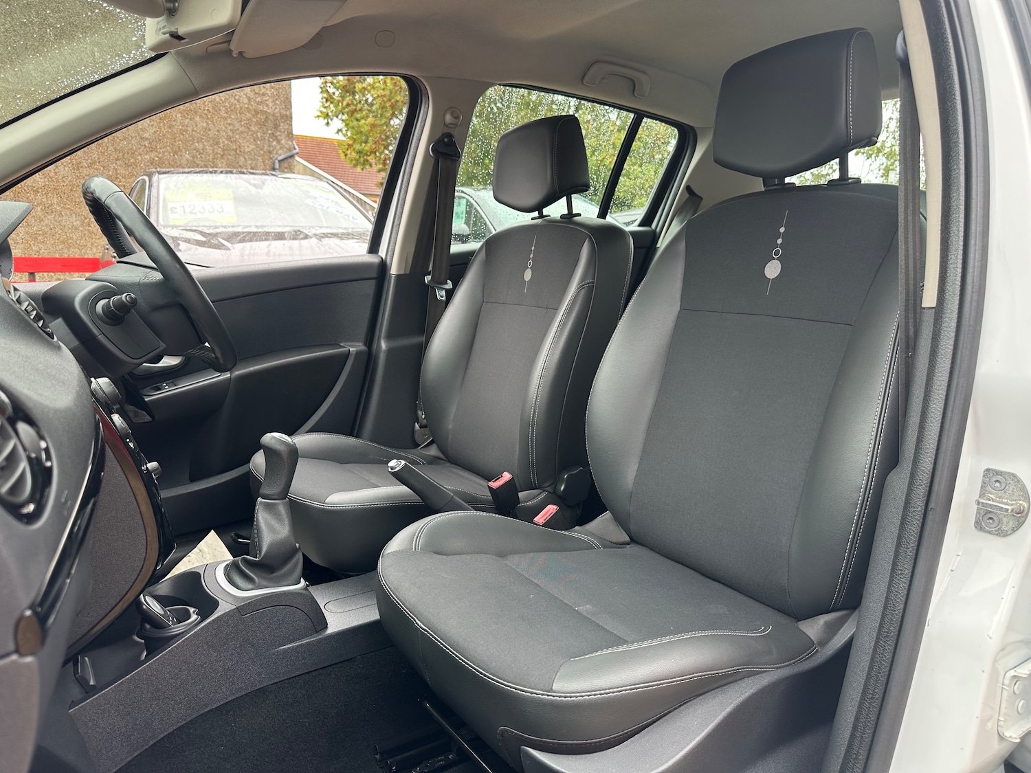 Used Renault Clio 2012 for sale - 75283567: Photo 15