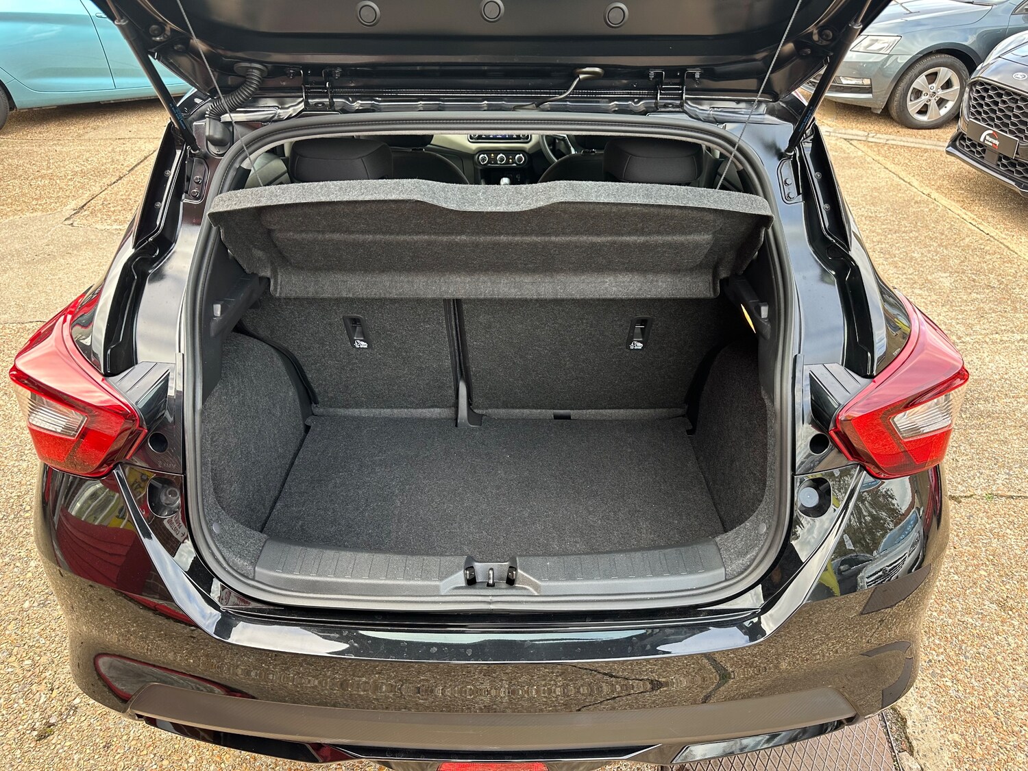 Used Nissan Micra 2021 for sale - 76186861: Photo 9