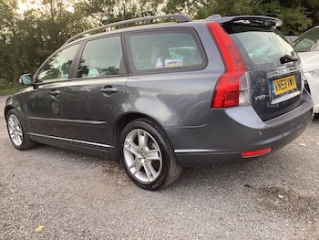 Used Volvo V50 2009 for sale - 75849483: Photo