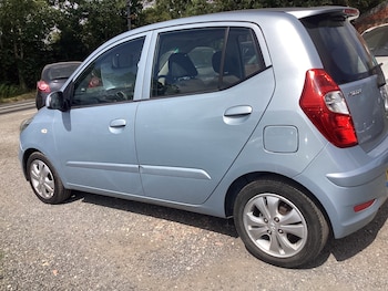Used Hyundai i10 2011 for sale - 79246772: Photo