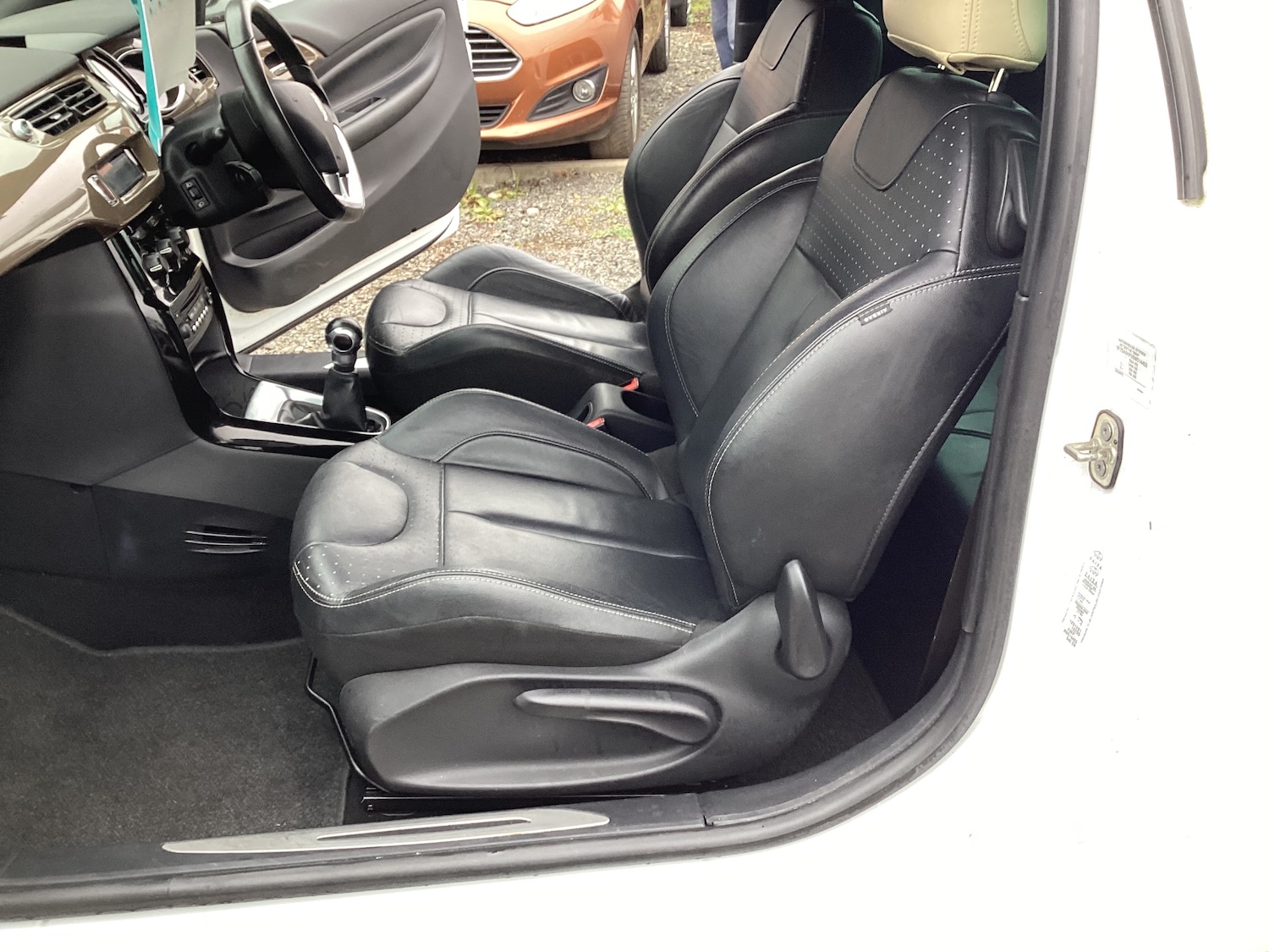 Used Citroen DS3 2011 for sale - 77789196: Photo 8