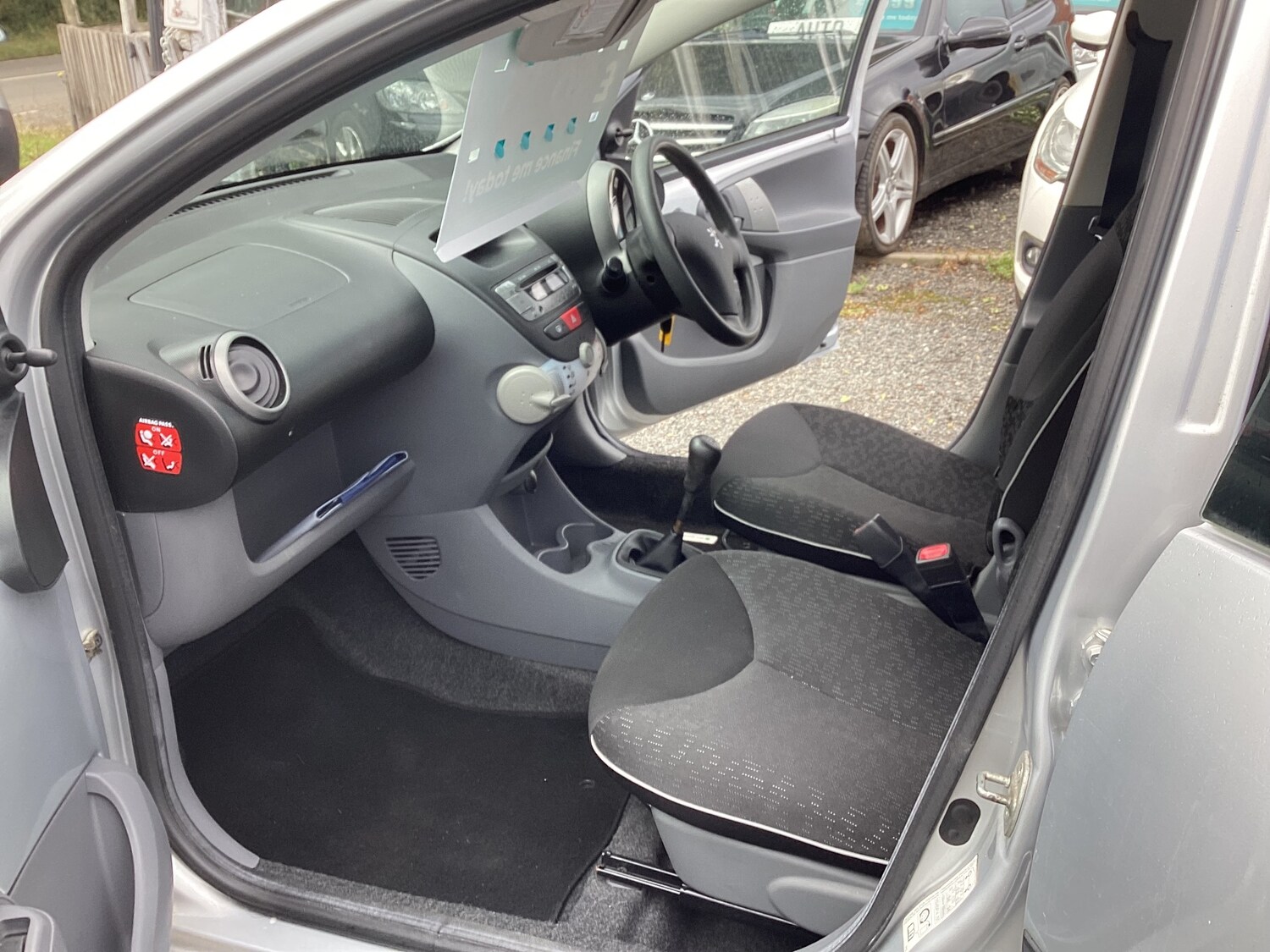 Used Peugeot 107 2011 for sale - 75945987: Photo 12
