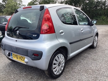 Used Peugeot 107 2011 for sale - 75945987: Photo