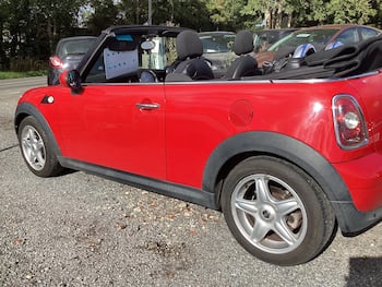 Used MINI Convertible 2009 for sale - 79852297: Photo