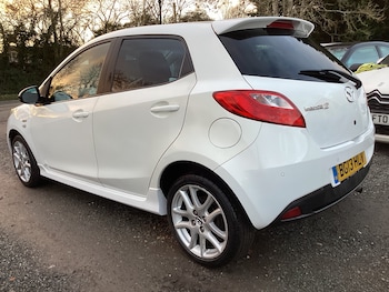 Used Mazda Mazda2 2013 for sale - 77011917: Photo