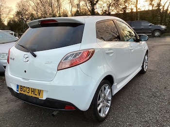 Used Mazda Mazda2 2013 for sale - 77011917: Photo