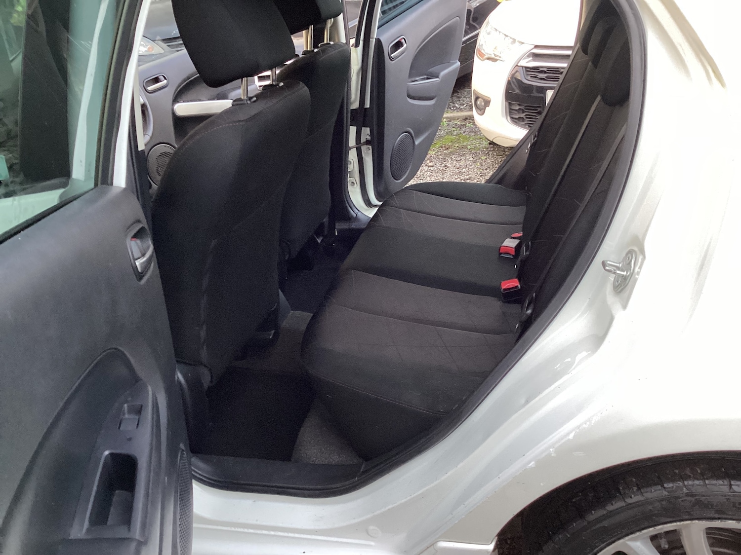 Used Mazda Mazda2 2013 for sale - 77011917: Photo 6