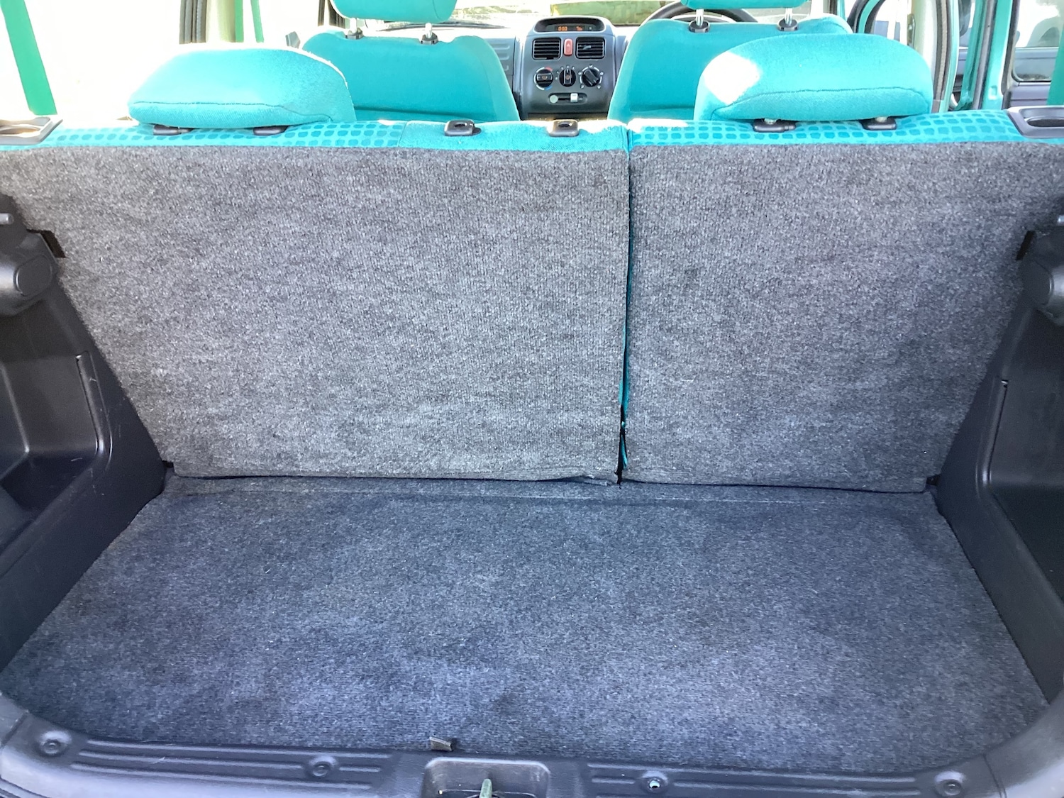 Used Vauxhall Agila 2004 for sale - 77012939: Photo 7