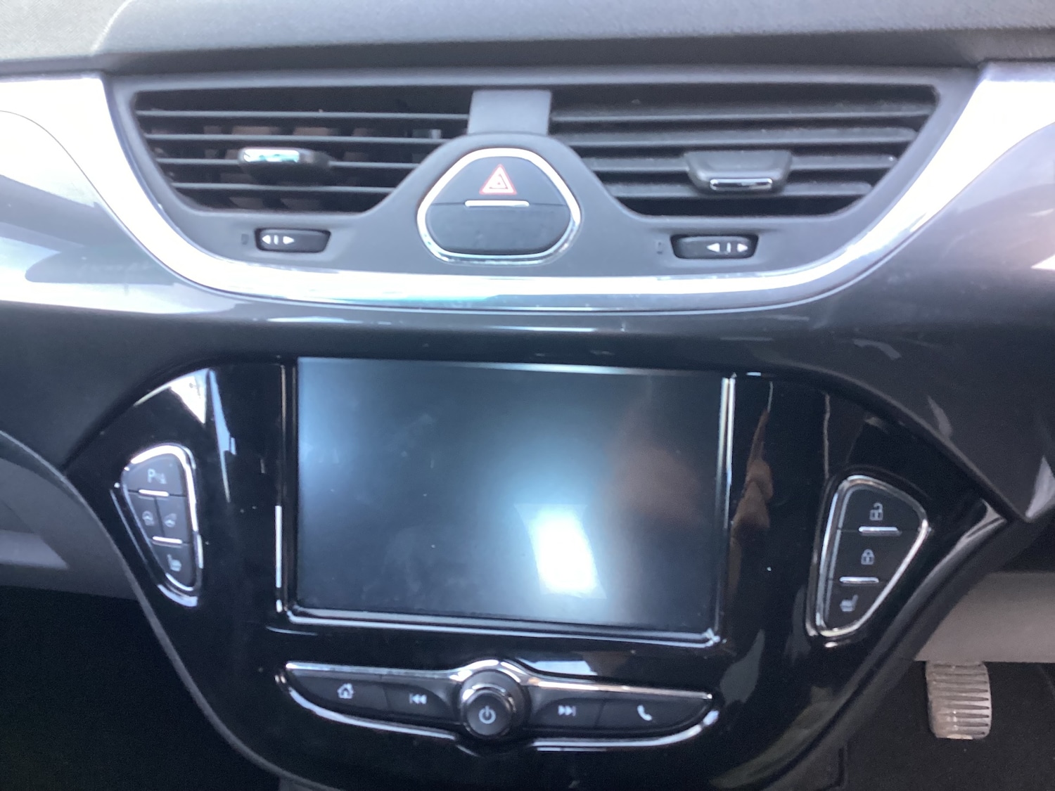 Used Vauxhall Corsa 2015 for sale - 77877637: Photo 6