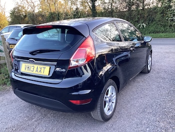 Used Ford Fiesta 2013 for sale - 78386952: Photo