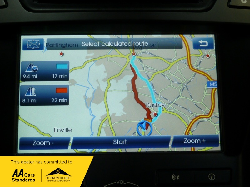 Used Hyundai Santa Fe 2013 for sale - 76986611: Photo 13