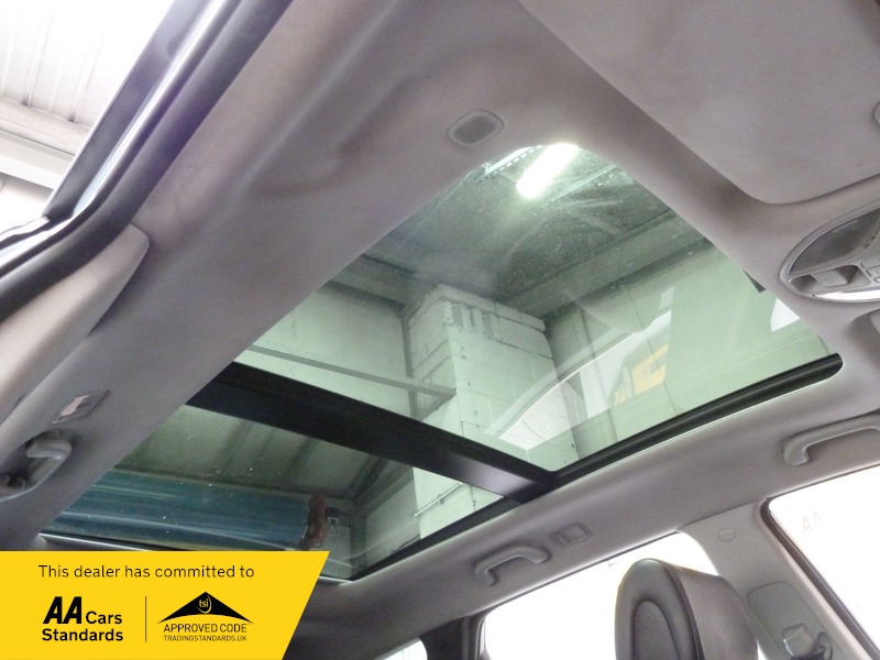 Used Hyundai Santa Fe 2013 for sale - 76986611: Photo 17