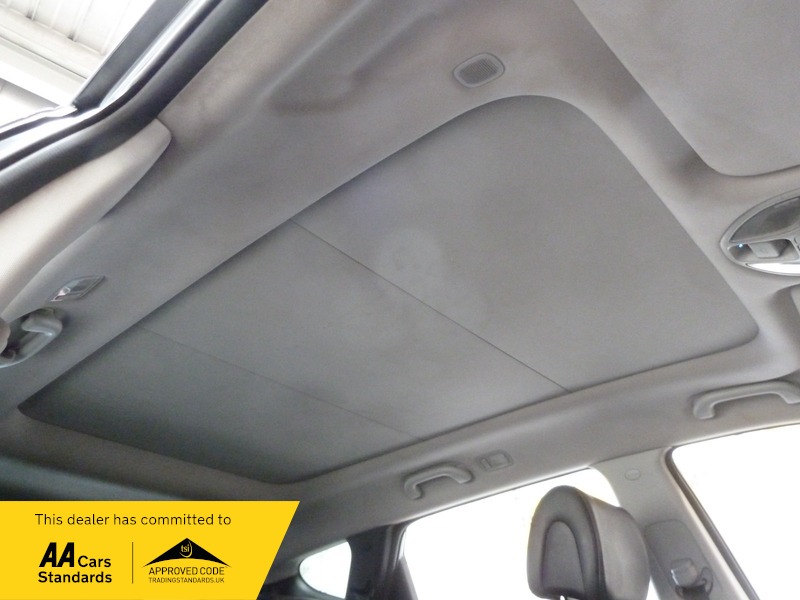 Used Hyundai Santa Fe 2013 for sale - 76986611: Photo 18