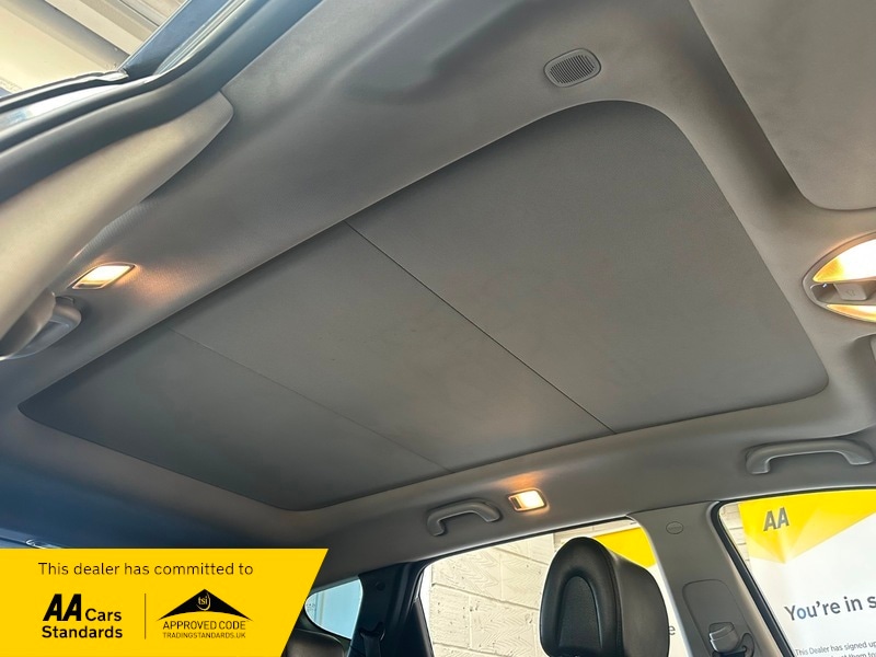 Used Hyundai Santa Fe 2013 for sale - 76986611: Photo 40