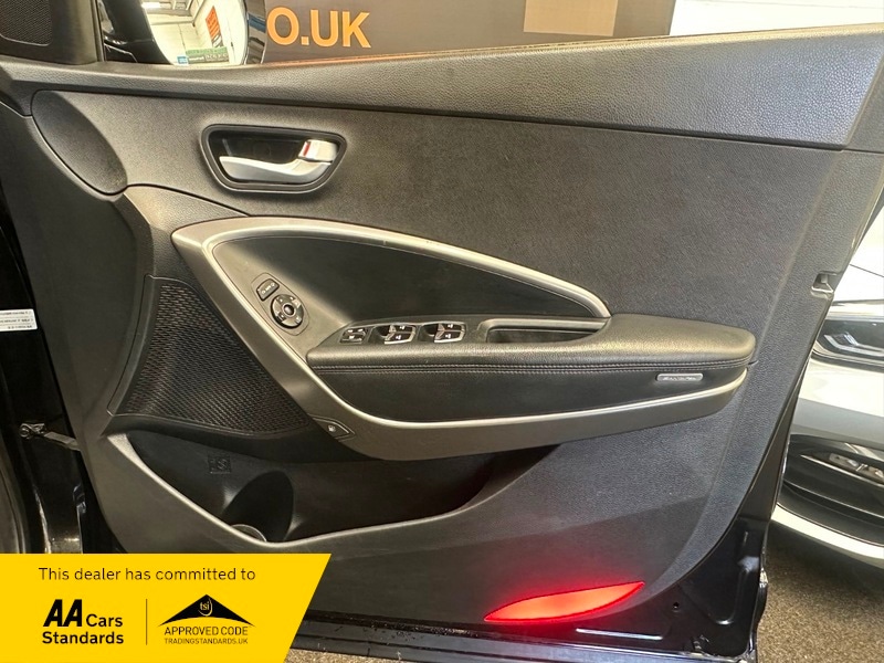 Used Hyundai Santa Fe 2013 for sale - 76986611: Photo 42