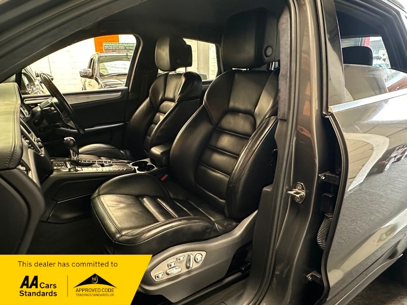 Used Porsche Macan 2014 for sale - 76520892: Photo 15