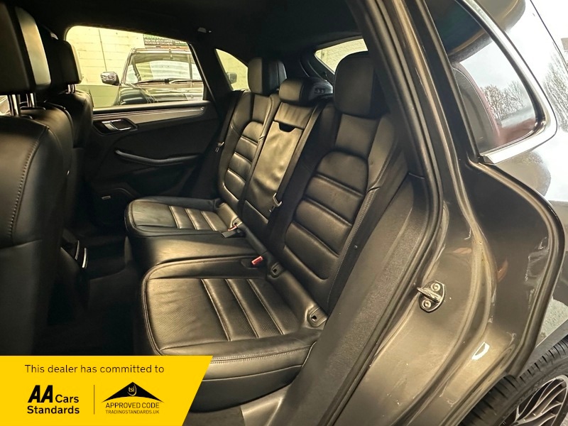 Used Porsche Macan 2014 for sale - 76520892: Photo 19