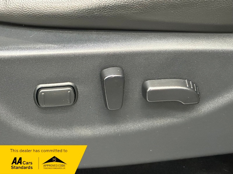 Used Nissan Navara 2018 for sale - 76643107: Photo 42