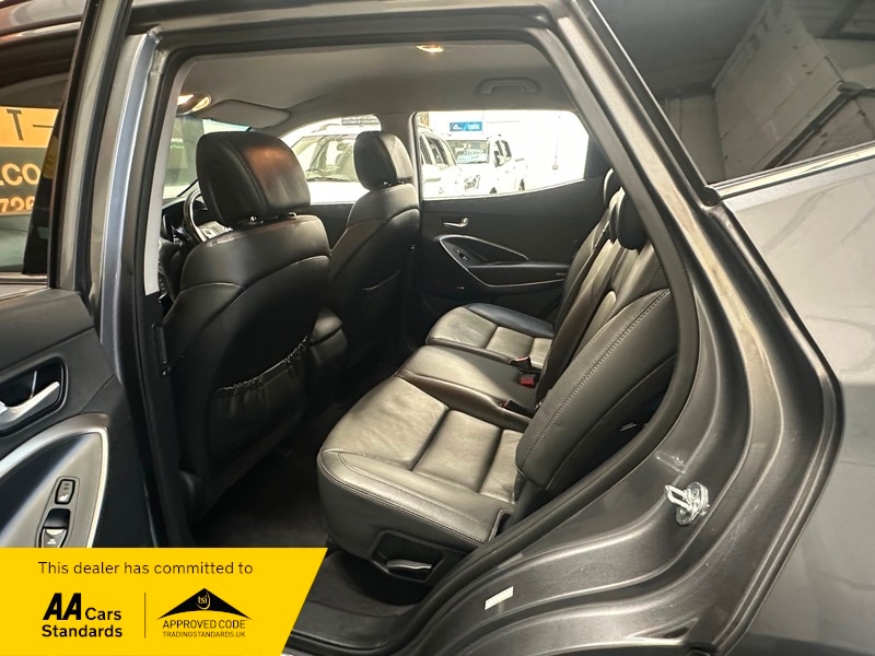 Used Hyundai Santa Fe 2016 for sale - 77096789: Photo 20