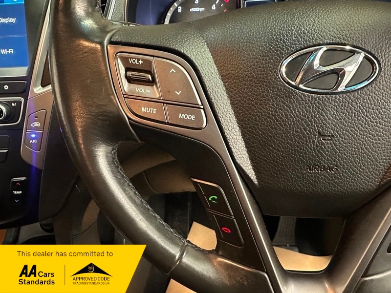 Used Hyundai Santa Fe 2016 for sale - 77096789: Photo 31