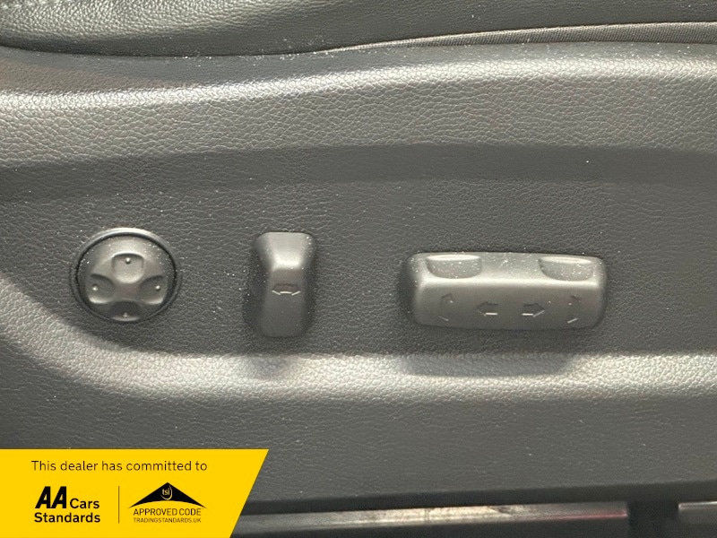 Used Hyundai Santa Fe 2016 for sale - 77096789: Photo 37