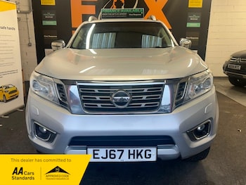 Used Nissan Navara 2017 for sale - 77423091: Photo