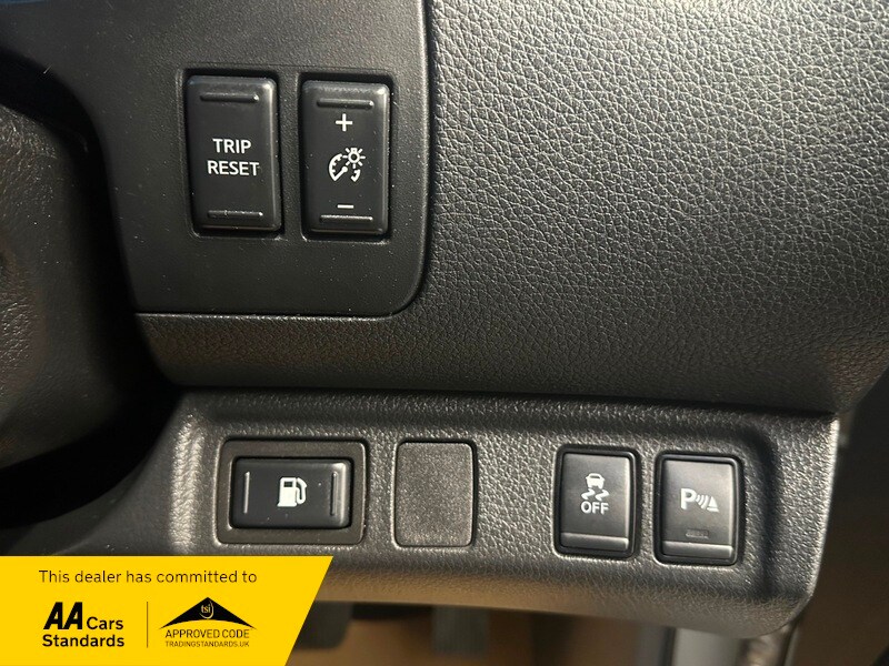 Used Nissan Navara 2017 for sale - 77423091: Photo 41