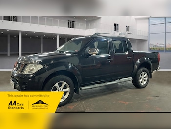 Used Nissan Navara 2015 for sale - 77356943: Photo