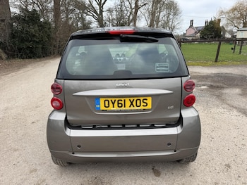 Used smart fortwo 2011 for sale - 77233730: Photo