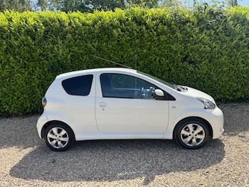 Used Toyota AYGO 2012 for sale - 78674509: Photo