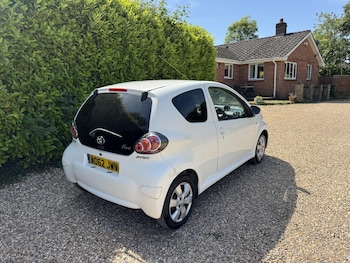 Used Toyota AYGO 2012 for sale - 78674509: Photo