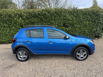 Used Dacia Sandero Stepway 2018 for sale - 78274353: Photo