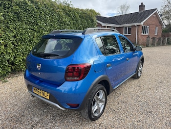 Used Dacia Sandero Stepway 2018 for sale - 78274353: Photo