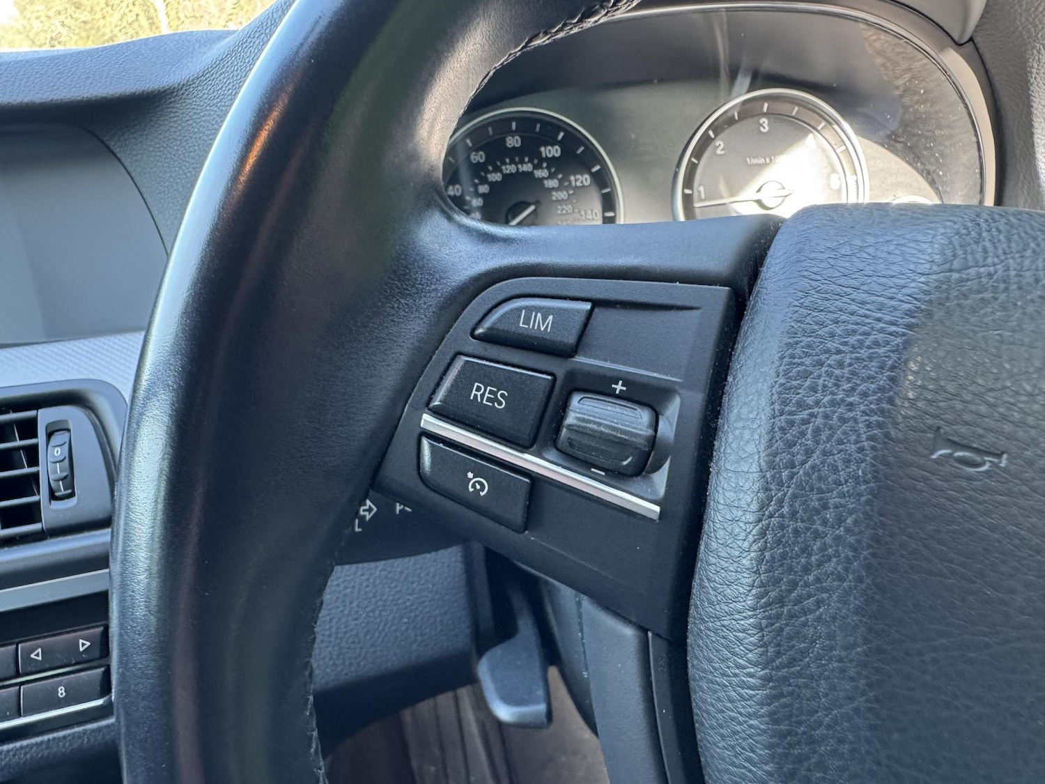 Used BMW 5 Series 2012 for sale - 77732741: Photo 19