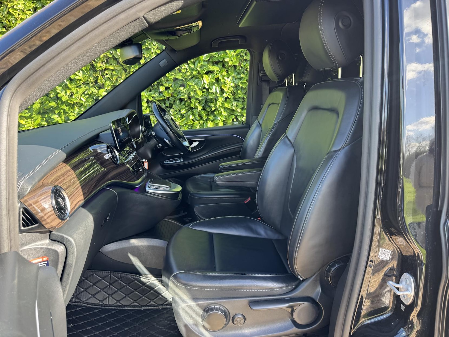 Used Mercedes-Benz V-Class 2022 for sale - 77891841: Photo 31