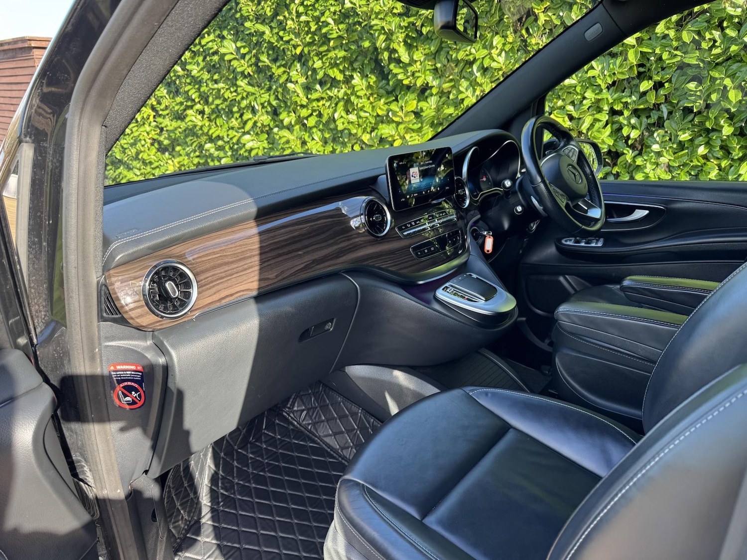 Used Mercedes-Benz V-Class 2022 for sale - 77891841: Photo 32