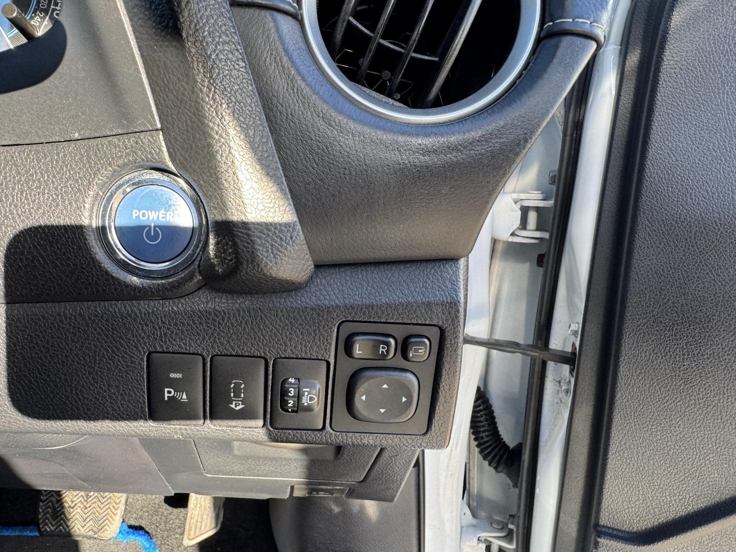 Used Toyota Auris 2013 for sale - 77233727: Photo 14