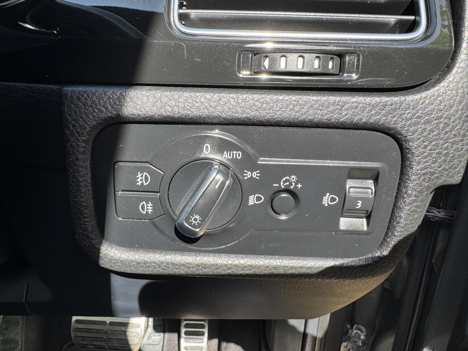 Used Volkswagen Touareg 2012 for sale - 78067649: Photo 15