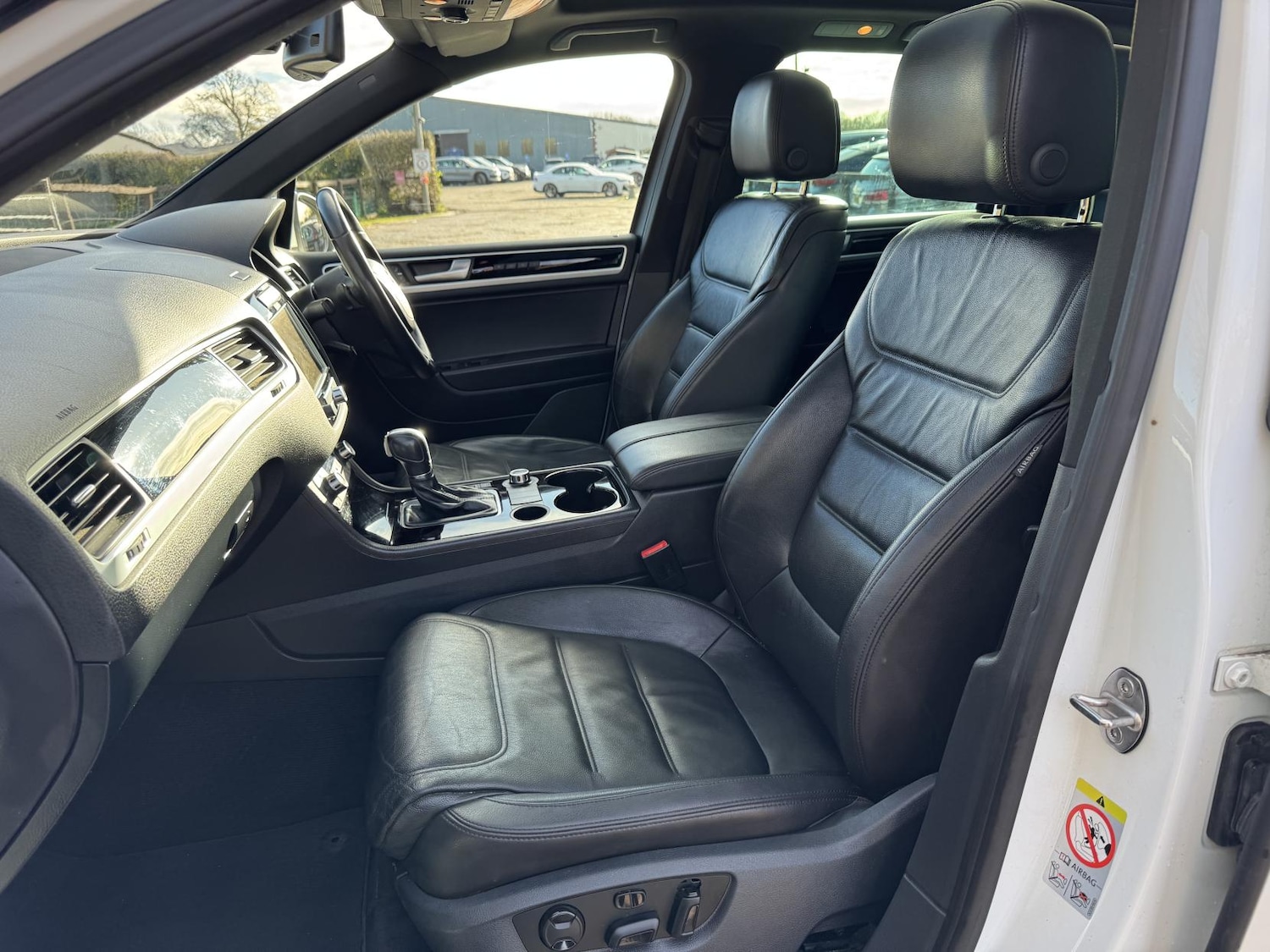 Used Volkswagen Touareg 2013 for sale - 76726212: Photo 29